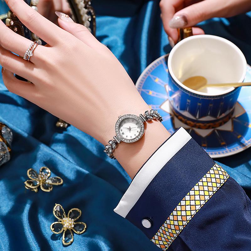 Женские часы Русалочья цепочка Легкая роскошь Бриллиант Свободная регулировка Браслет Золото Beimu Женские Модные Кварцевые часы