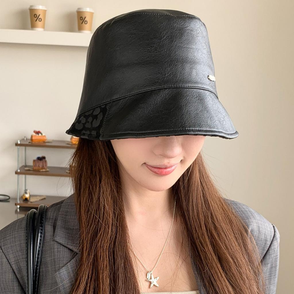 British style retro PU leather hat women's leopard print splicing bucket hat wide brim showing face small autumn bucket hat
