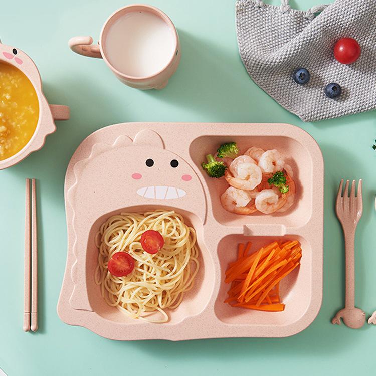 Dinosaur-Themed Children's Dinnerware Set: Divided Plate, Bowl, and Cutlery for Boys Aged 4-6