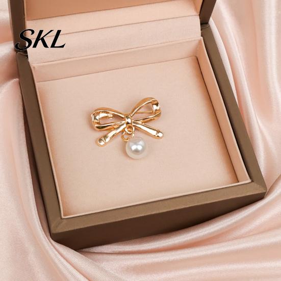 Strong Buckle Brooch Pin, Bow Shape Alloy Lapel Pin with Imitation Pearl, Non-fading Electroplating Anti-Oxidation Badge for Coats Shirts Bags