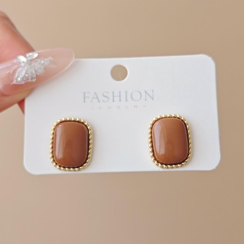 Geometric Pattern Retro Coffee Color Square Stud Earrings for Women Wedding Jewelry Boucles D'oreilles Valentine's Day Gift