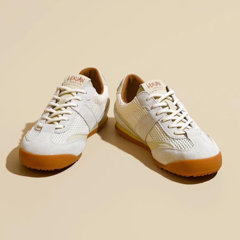 Версия из мягкой кожи~ Немецкие тренировочные туфли на плоской подошве для женских новых моделей весны 2025 года, не утомляют ноги, сетчатые дышащие и универсальные повседневные Для