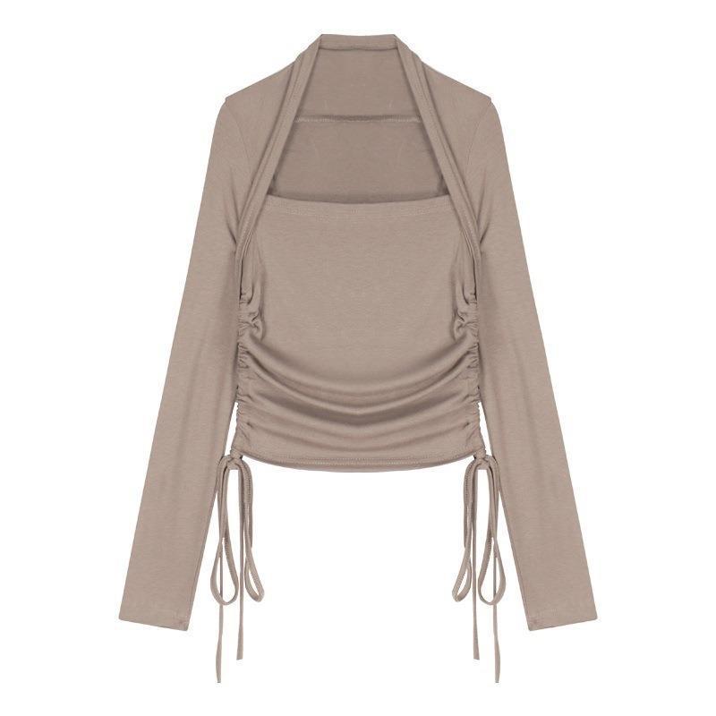 Шикарная женская футболка с длинным рукавом из коллекции «Ранняя осень» — короткая, облегающая модель для модного образа