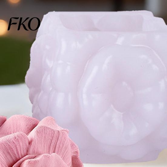 Beautiful Cake Mold Silicone Flower Mold, Non-Stick Floral Easy to Oven Safe Release Baking Pan for Cakes Jelly Pudding Soap Candles Non-stick