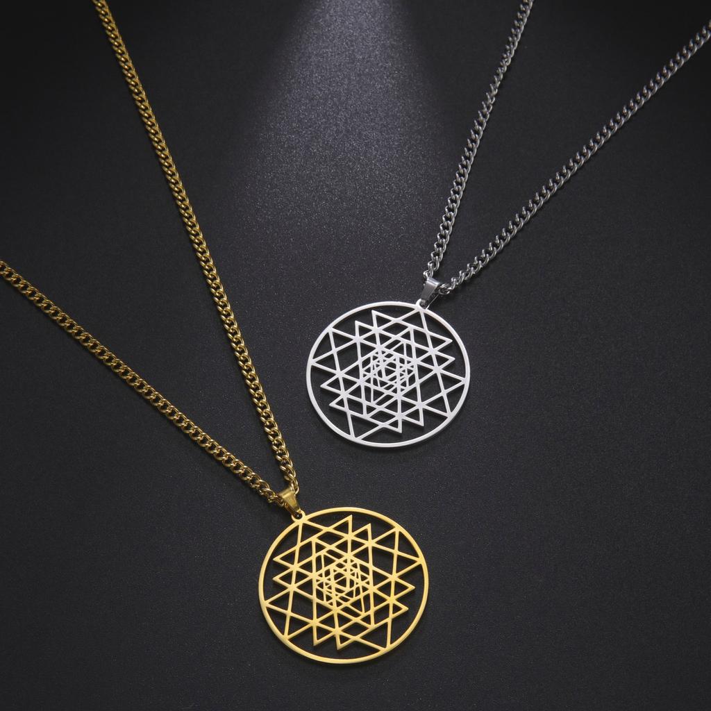 Полая кольцевая подвеска-ожерелье с треугольным кулоном из титановой стали