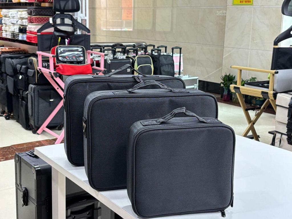 Сумка-органайзер для парикмахерских инструментов: для ножниц, расчесок и аксессуаров - Многофункциональное решение для хранения