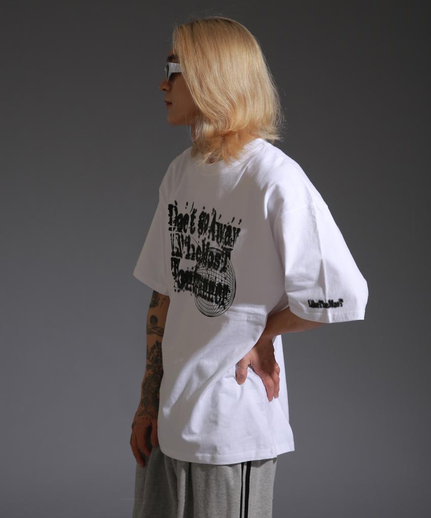 LIKE THE MOST Globe Round Over Short Sleeve T-Shirt_White