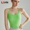 Спортивный бюстгальтер LAHN с антибактериальным покрытием и защитой от ударов - цельный жилет для йоги на тонких бретельках