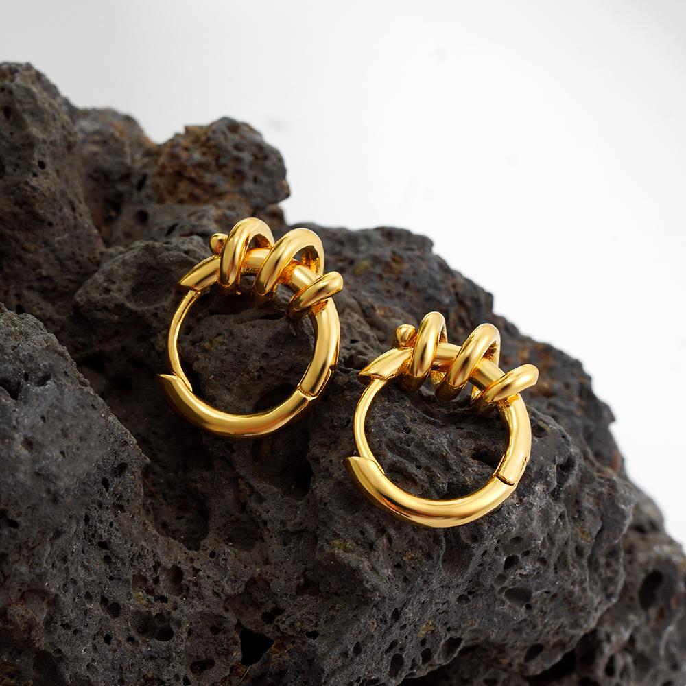 Punk Rock Metal Twisted Spiral Mini Hoop Earrings Stainless Steel Small Circle Round Huggie Ear Buckle Fashion 2026 New Jewelry