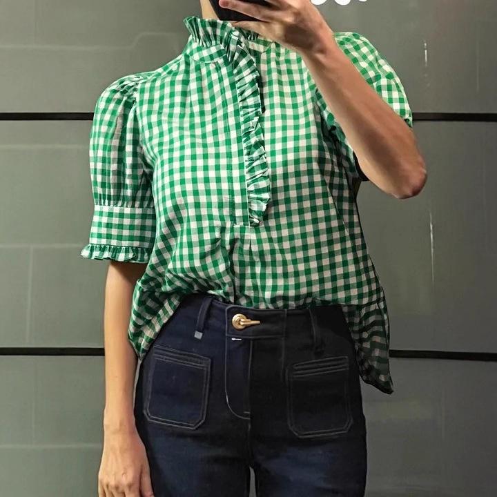 Клетчатый топ с оборками и коротким рукавом - Летний женский модный must-have