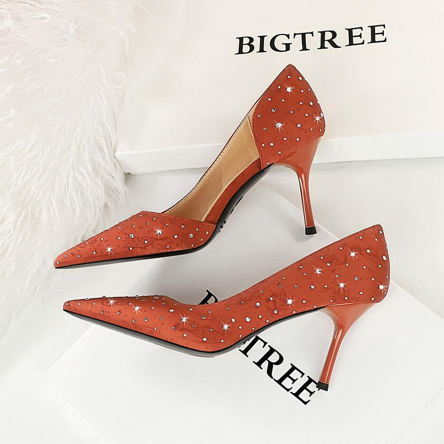 Женские модные туфли на высоком тонком каблуке для банкетов, с острым носком и с острым носком по бокам, с полыми водными бриллиантами, одинарные туфли