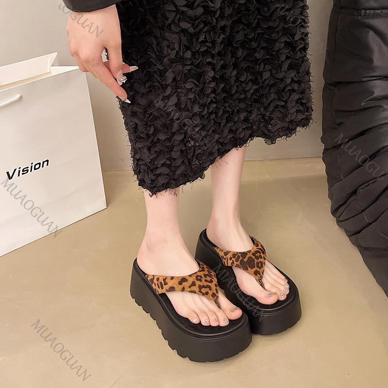 Fashion Women's Platform Flip Flops Summer New Seaside Holiday Wedges High Heels Shoes Women Casual Solid Outside Wear Sandals Slippers