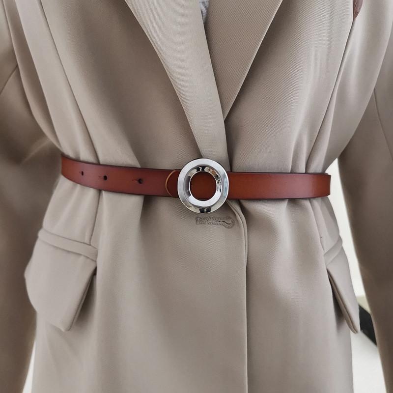 Slim Leather Ladies Waist Belt With Alloy Clasp For Modern Casual And Work Looks