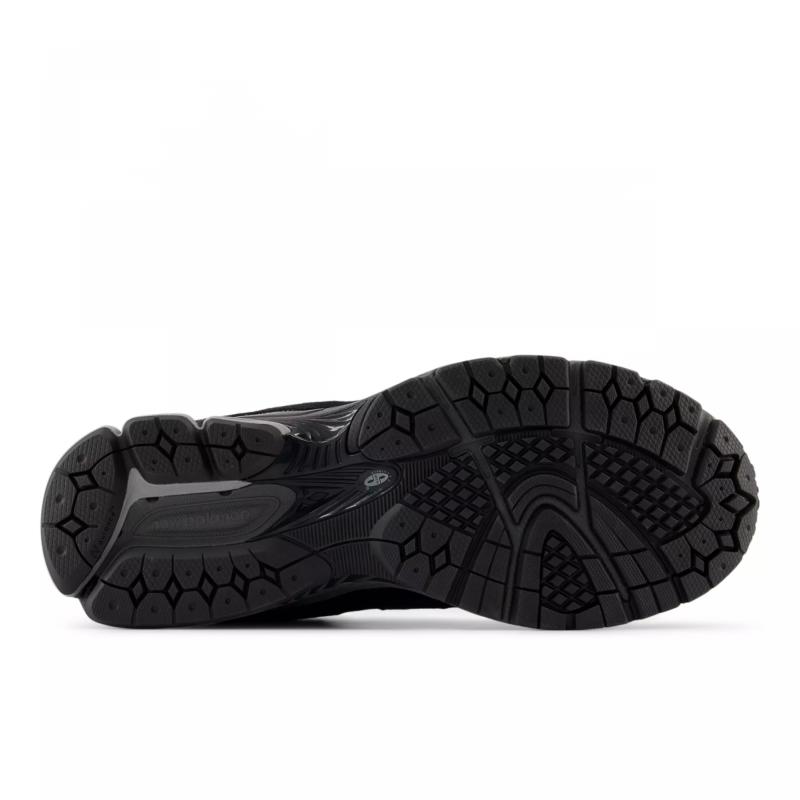 New Balance 2002R Gore‑Tex Черный Ripstop U2002RTG