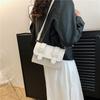 Trendy Street Style Pu Shoulder Bag For Women Fashionable Retro Small Square Bag 2023 Summer Edition