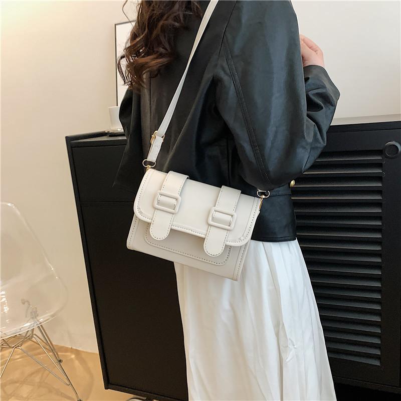 Trendy Street Style Pu Shoulder Bag For Women Fashionable Retro Small Square Bag 2023 Summer Edition