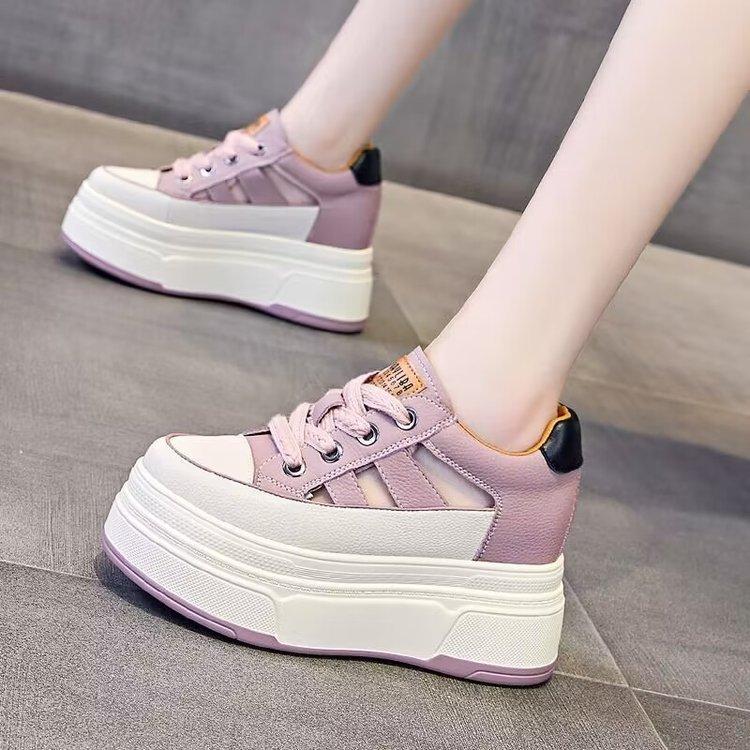 Туфли Muffin на платформе женские сандалии лето 2025 новые туфли, маленькие люди показывают рост, полые внутри увеличивают рост женские туфли, маленькие белые туфли