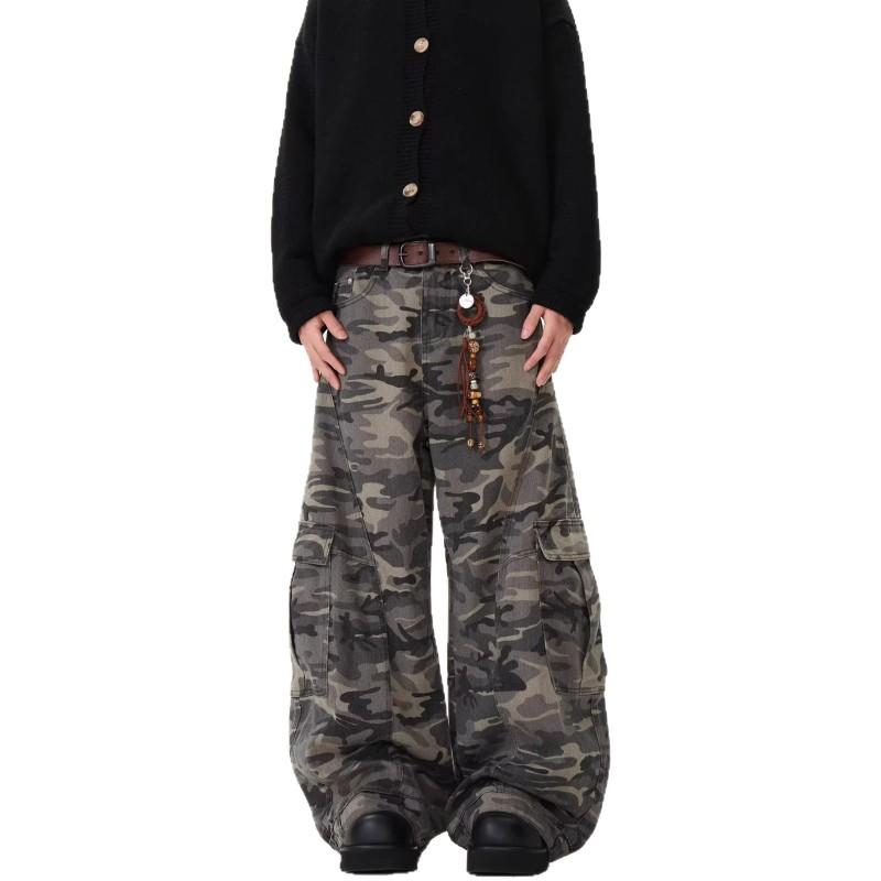 Unisex Relaxed Fit Cargo Jeans With Camo Print Distressed Wide Leg Denim Pants Streetwear
