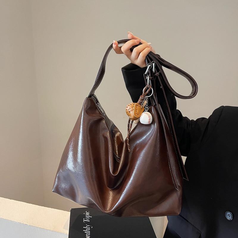 Ielgy Ladies Large-Capacity Glossy Tote Bag High-End Texture Soft Commuter One-Shoulder