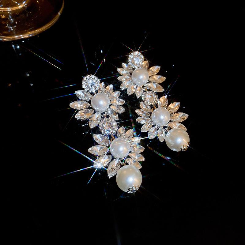 Серьги-кисточки с бриллиантами в виде цветков «Серебряная игла» класса люкс 2025 - Элегантный европейский и американский стиль для женщин