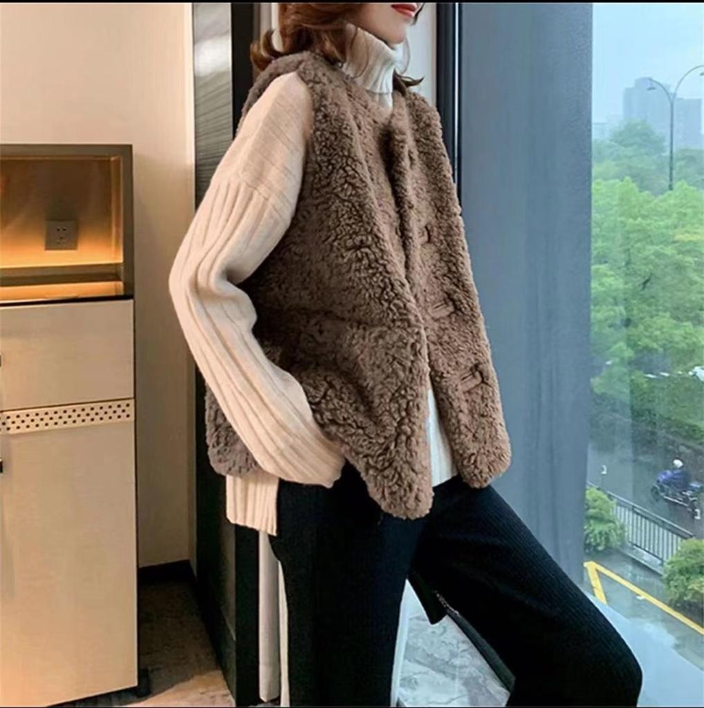 Ягненок плюшевый европейский вокзал осень и зима новые европейские товары одежда меховой интегрированный жилет короткое пальто