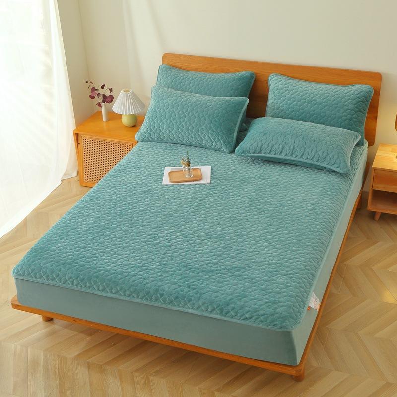 Spring Bedspread Milk Flannel Sheet 4-piece Thickened Bedding Mattress Cover Mattresses