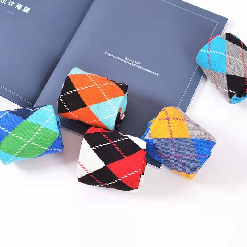 Ретро Мужские Хлопковые Носки Happy Socks Ромбовидный Узор Свадебные Харадзюку Забавные Новинка Подарок Уличная Одежда Хип-Хоп Крутые Для Скейтборда Цвет