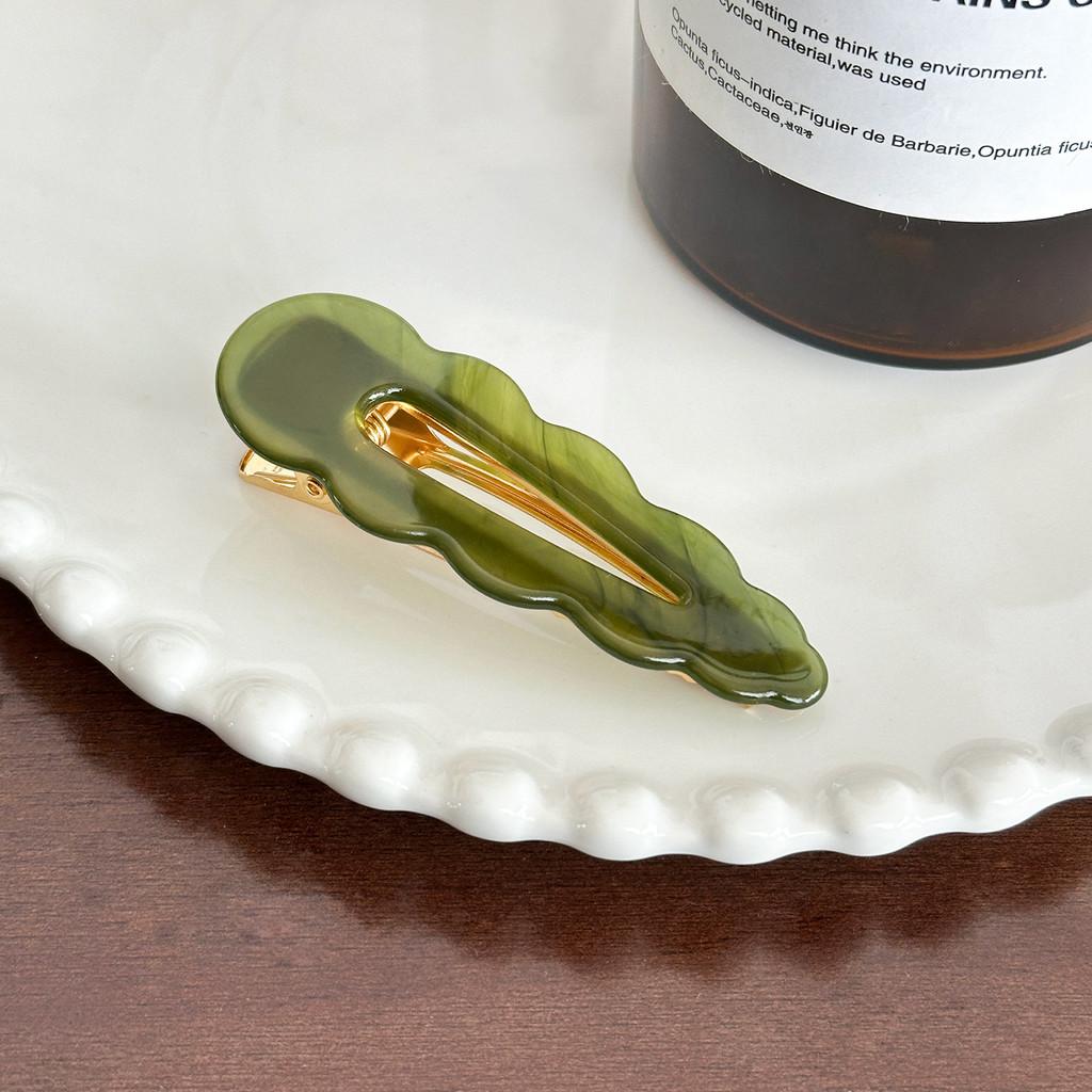 Chic And Elegant Large Hair Claw Clips In Unique Cloud And Geometric Styles Girls For