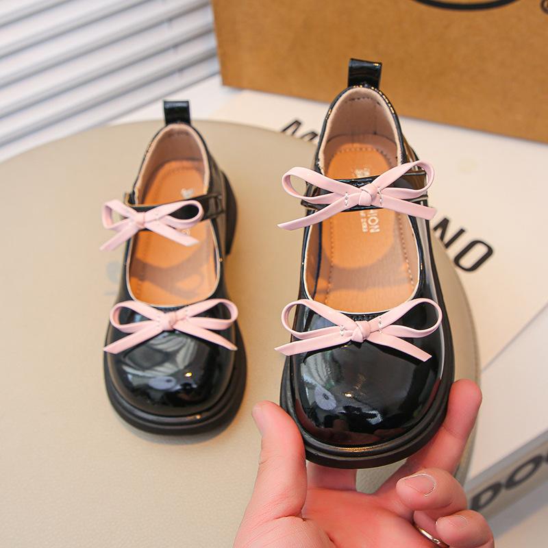2025 туфли из маленькой кожи для девочек черные туфли принцессы Мэри Джейн детские одинарные туфли с мелким вырезом туфли для маленькой девочки Лолита