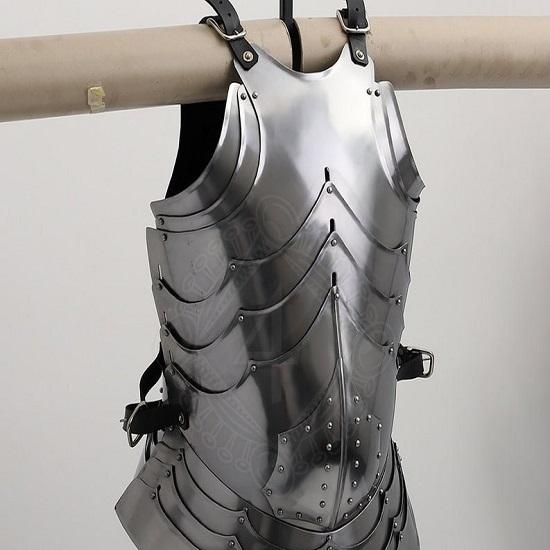 Нагрудный доспех ручной работы / Реплика нагрудного доспеха средневекового боя / Событие LARP