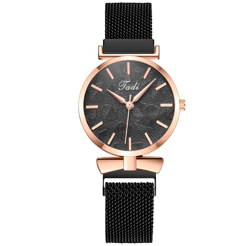 Women's Quartz Watch Milanese Magnetic Strap Ladies Watch Fashion Casual Female Wristwatch Minimalist Design Scratch Resistant