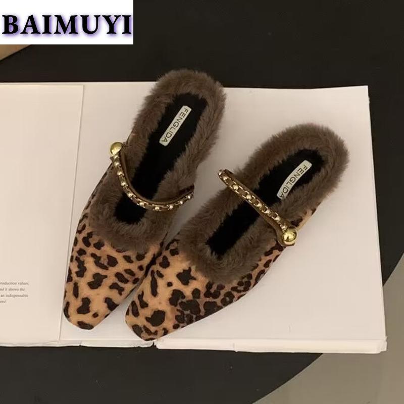 Меховые леопардовые женские мюли-тапочки с квадратным носком 2025 года, модные новые туфли на низком каблуке с открытой пяткой, зимняя обувь для активного отдыха Mujer Zapatos