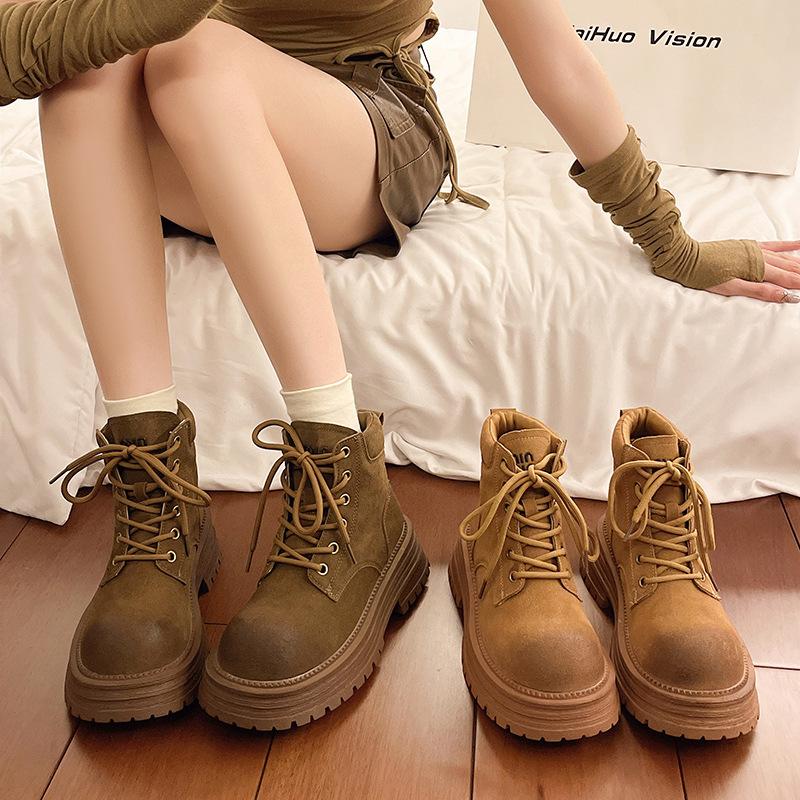 Ретро полированная матовая кожа письмо ботинки Мартина женские новые на толстой подошве шнуровка модные ботинки-локомотивы