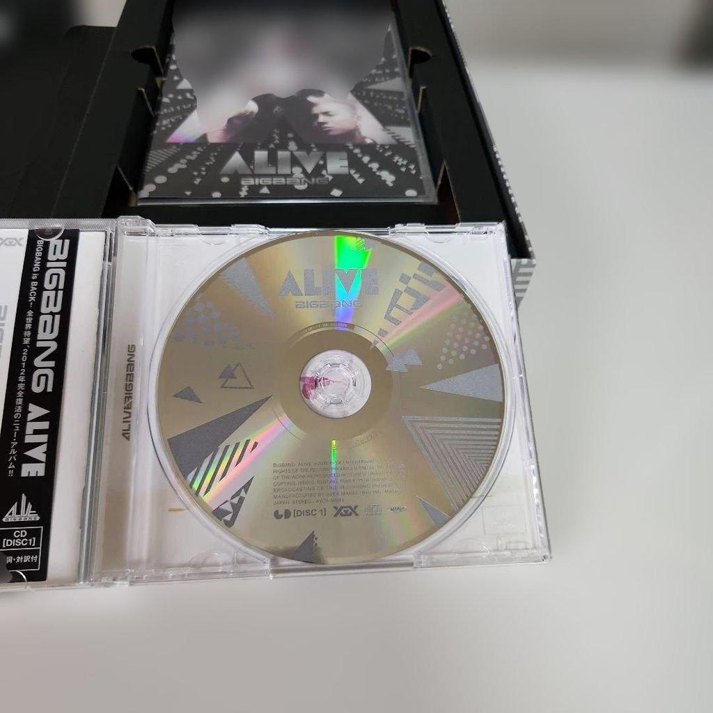[USED] BIGBANG ALIVE 2 DVDs + 1 CD