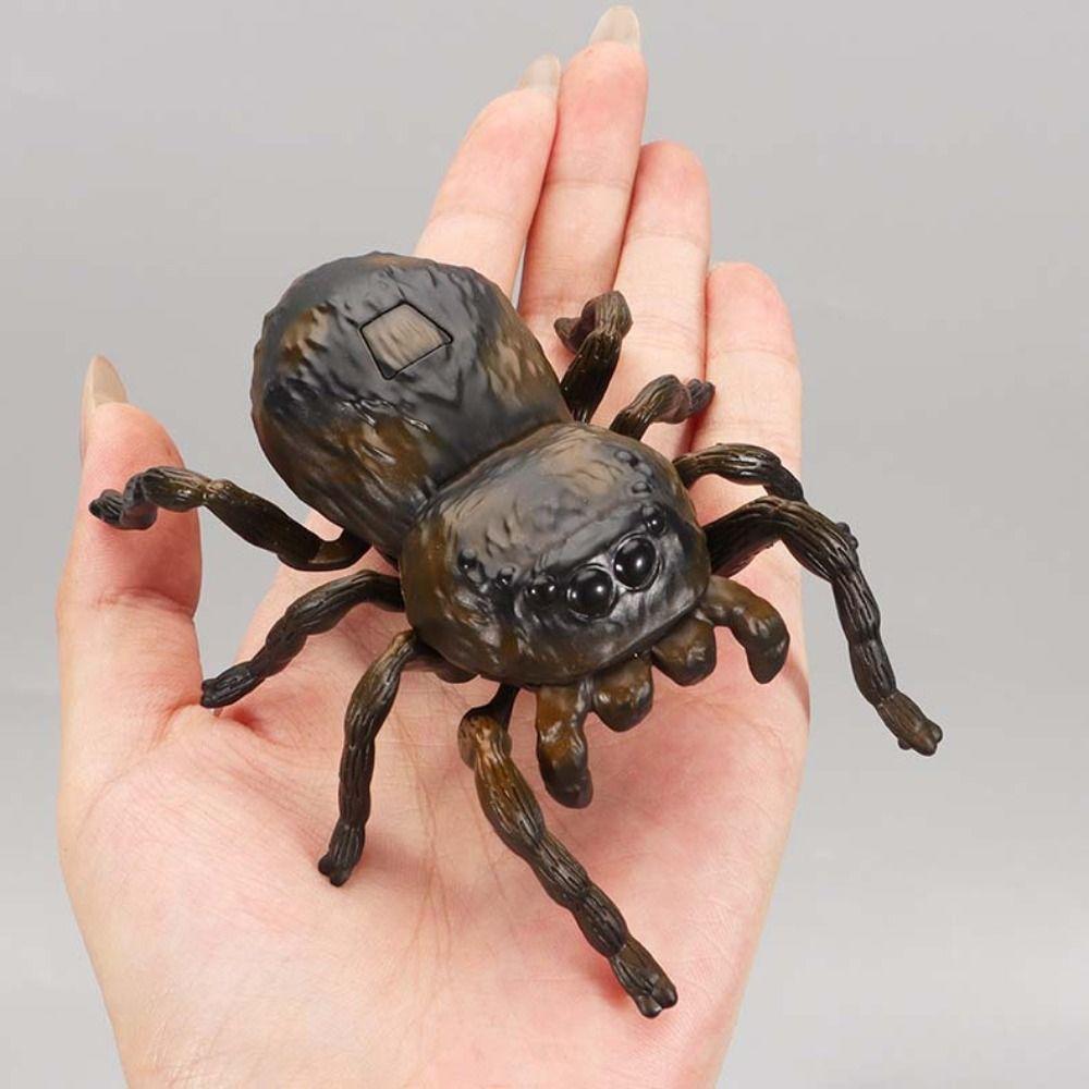 Simulation Chain Winding Insect Toys Bee Beetle Wind Up Insect Outdoor Decorations