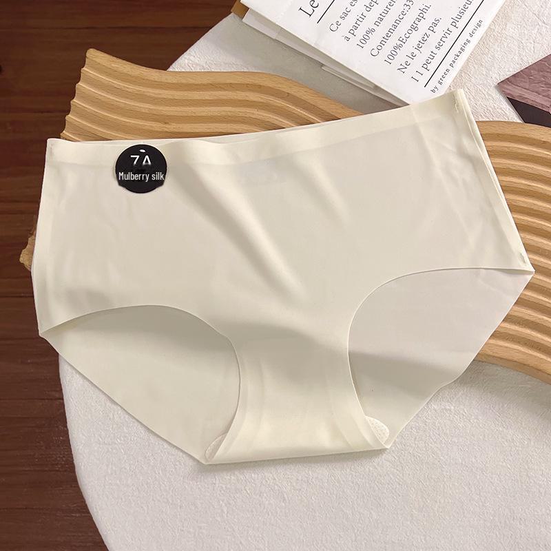 "[Новинка] Бесшовные трусы из шелка Mulberry со средней посадкой: Мягкое антибактериальное нижнее белье для девочек.