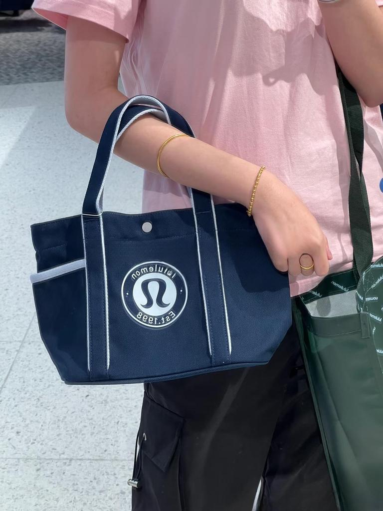 2025 Женская холщовая сумка-тоут большой вместимости с водоотталкивающим покрытием и множеством карманов, 6,5 л, спортивный стиль