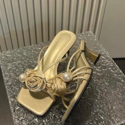 Модная обувь Тапочки Женские Летние Шлепанцы Тонкий Каблук Модные Мюли на Каблуке Цветок Низкие Пантофли Роскошные Высокие 2025 Рим Резина Цветочный Тканевы