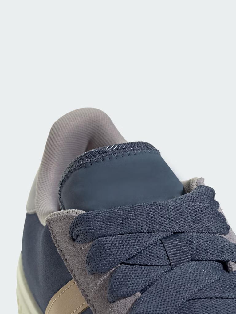 Adidas "Хлебные кроссовки" GRAND COURT BASE 00-х Повседневные низкие кроссовки Adidas KK1405