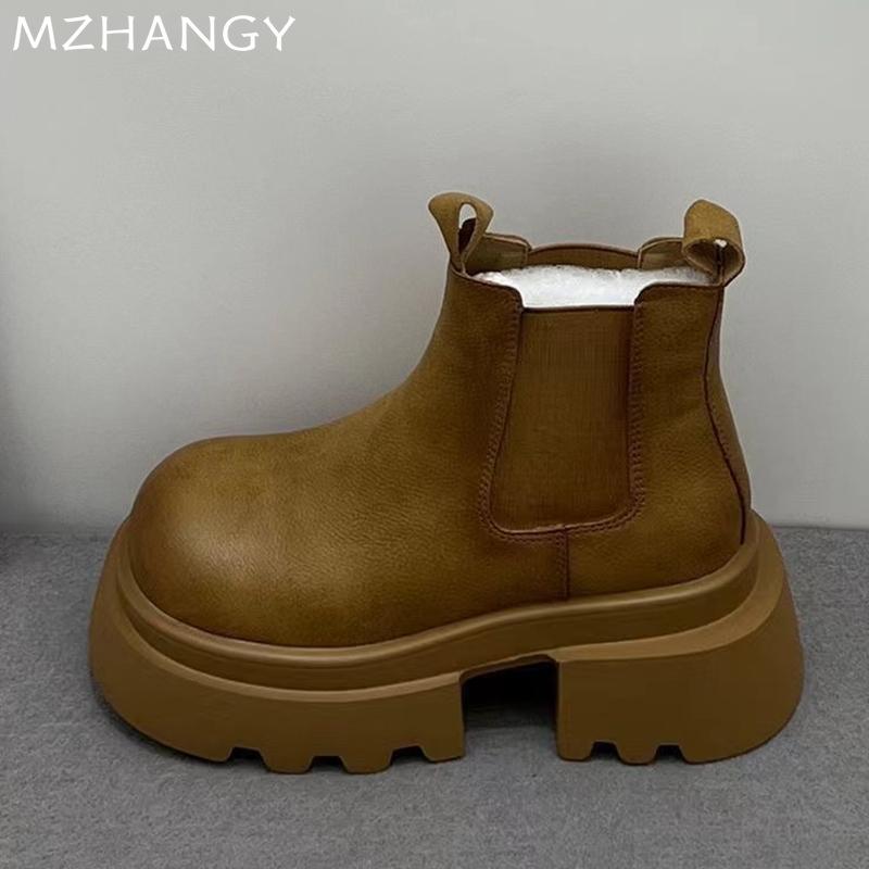 Ботильоны женские на платформе кожаные туфли на среднем каблуке женские 2025 трендовые зимние сапоги дизайнерские готические зимние новые мотоциклетные сапоги Mujer