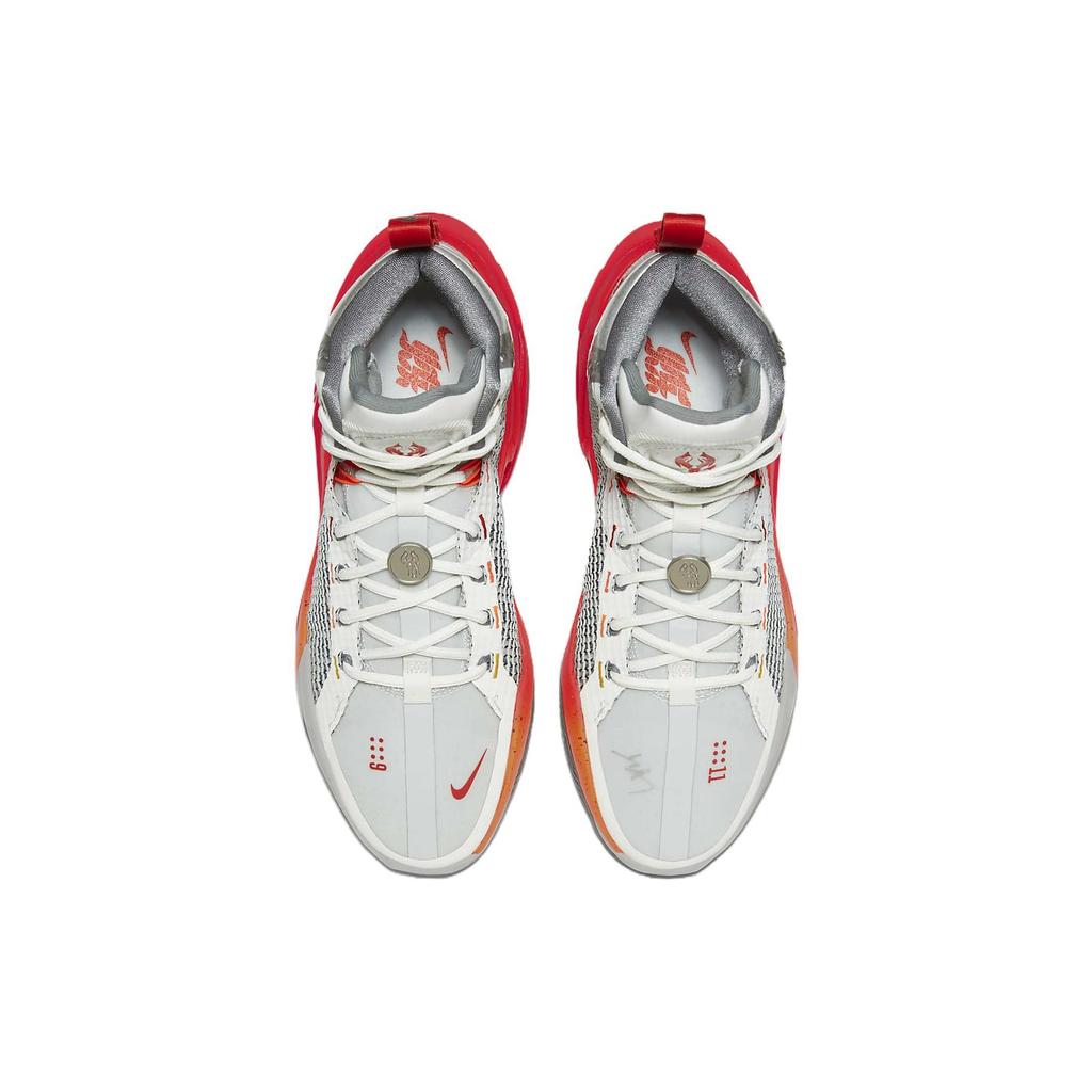 Nike Кроссовки Air Zoom GT Jump Yi Jianlian Forged in Fire Unisex Pure-Platinum Metallic-Silver-Summit-White-Anthracite-Comet-Red FJ7061-001