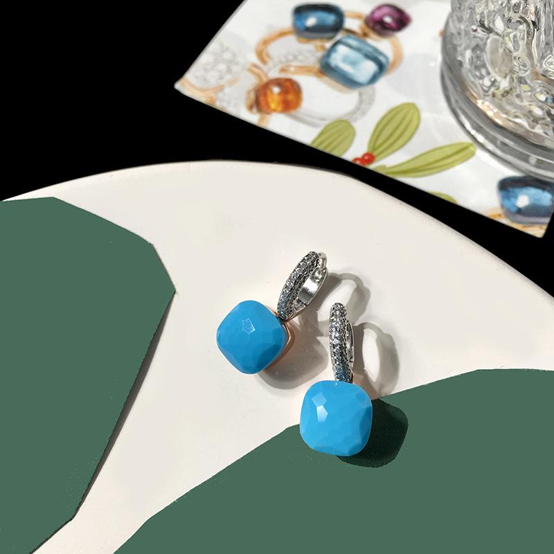 Серьги-пусеты из серебра S925 в стиле знаменитостей – Грибовидная головка с бриллиантовой инкрустацией и квадратным камнем конфетного цвета