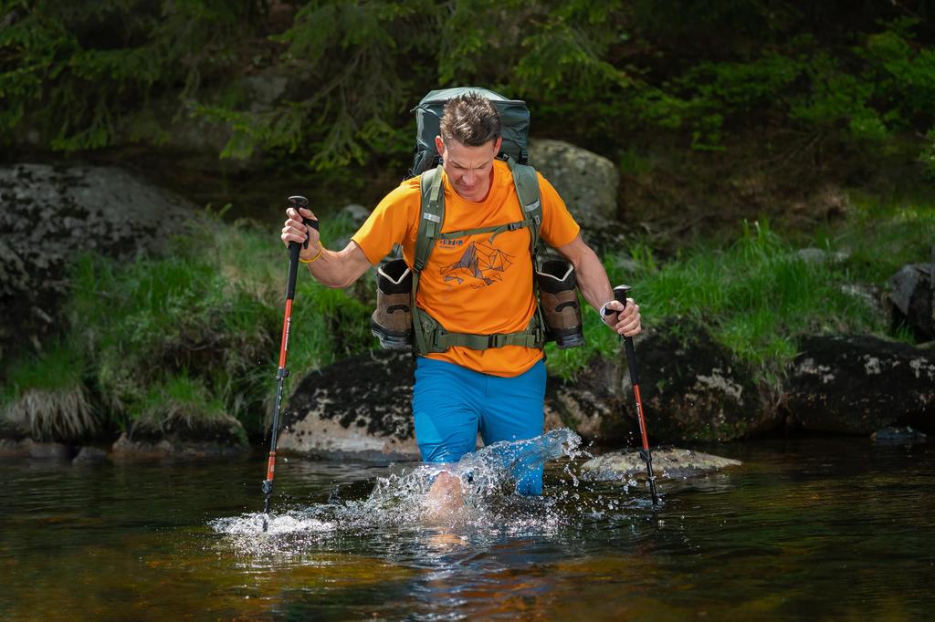 Climbing Futura Airtrek Black x Graphite Модель 2021 [Deuter] Рюкзак/Мешок 60+10 D3402321-7403 Мужской