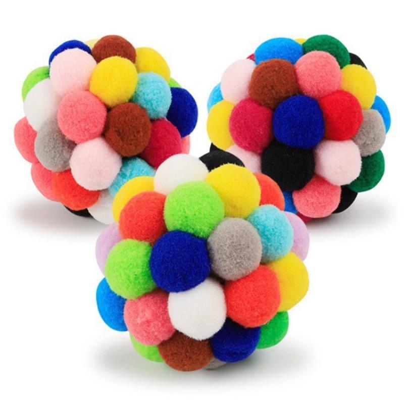 The Plush Sound-making Ball Is A Soft, Fun and Scratch-resistant Plush Ball for Cats To Make Sounds and Enjoy Themselves