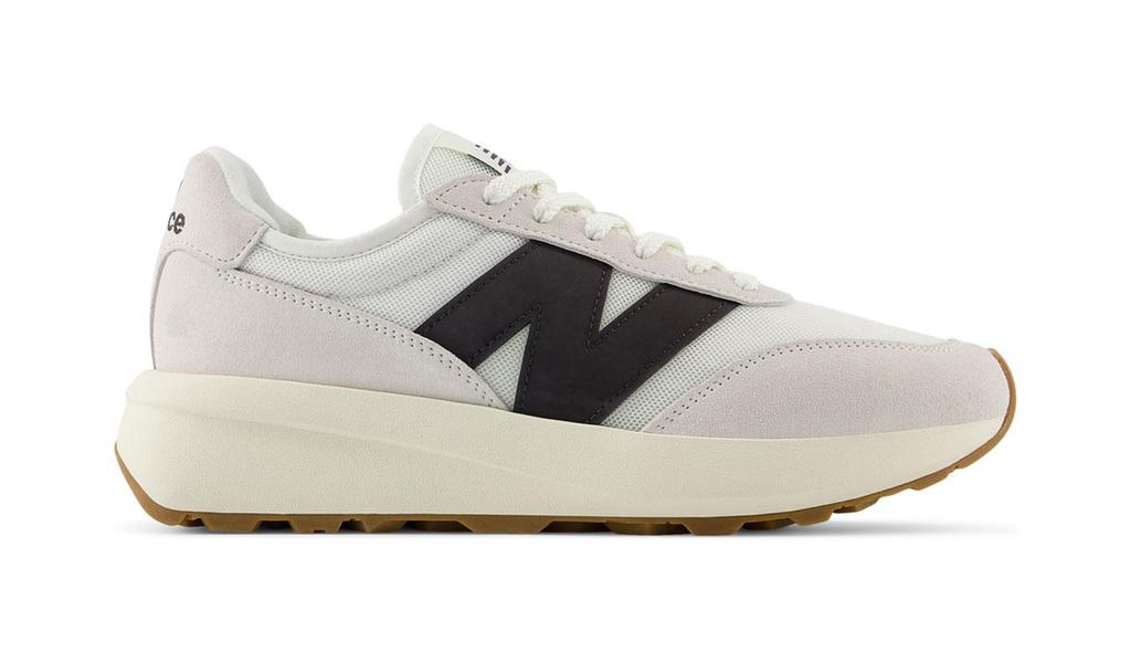 Sneakers New Balance White U370CA