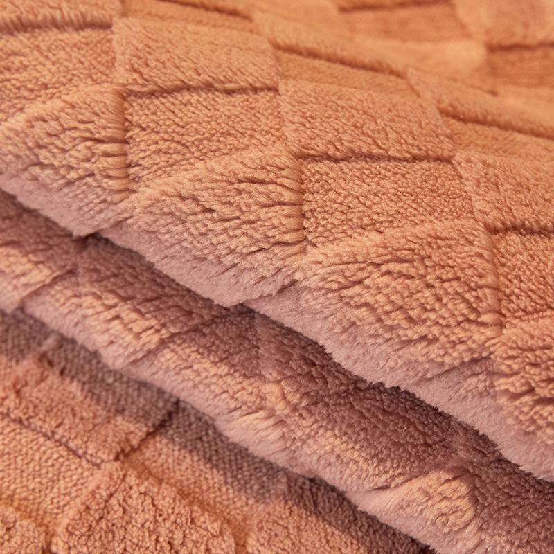 Зимний плюшевый утолщенный коврик для дивана, новый противоскользящий универсальный чехол для дивана на четыре сезона, современный минималистичный универсальный чехол для сиденья «все включено»