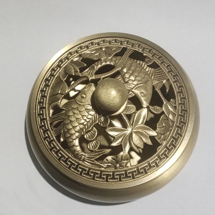 Двойная латунная курильница в форме рыбы: Украшение из сандалового дерева и чайной церемонии