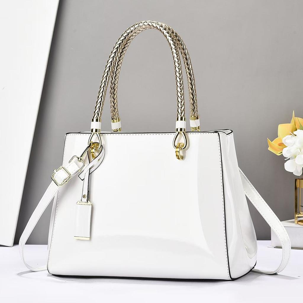 Bag Women's 2025 New Trend Fashion Patent Leather Large Capacity Simple Commuter Tote Single Shoulder Oblique Span Portable Women's Bag