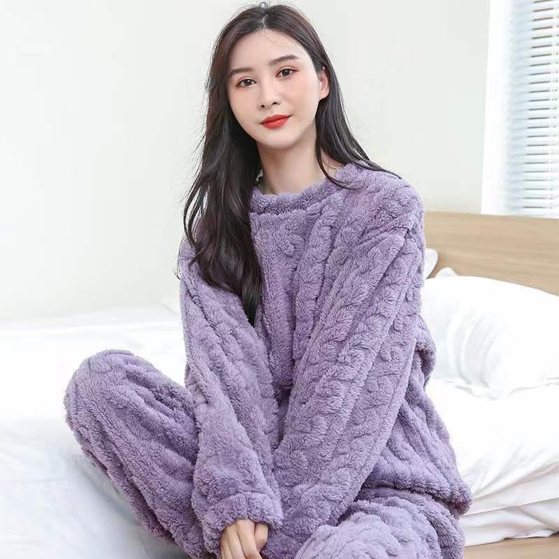 Women's Cozy Coral Fleece Pajama Set: Autumn/Winter Jacquard Cotton, Velvet-Lined, Warm & Loose Two-Piece Homewear