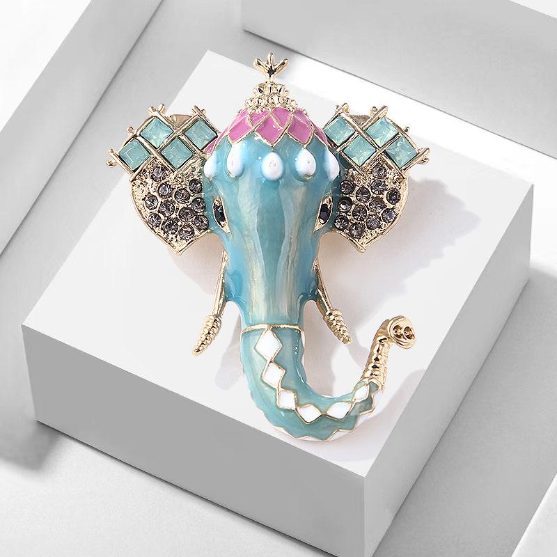 Vintage Oil Drop Brooch Fashion Auspicious Diamond Encrusted Elephant Corsage Pin Accessories Women's Brooch